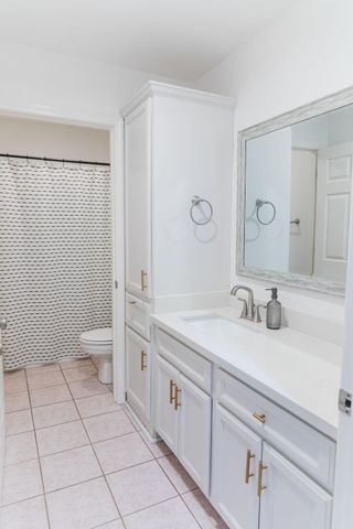 2201 Fairbanks Street, Nederland, TX 77627