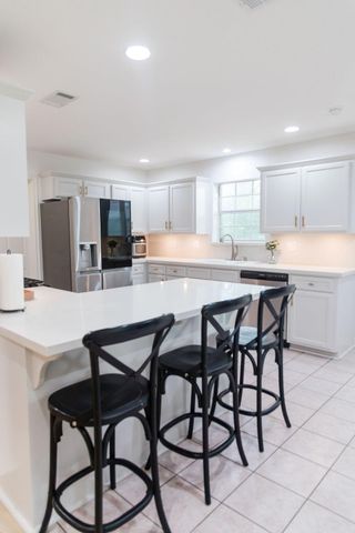 2201 Fairbanks Street, Nederland, TX 77627