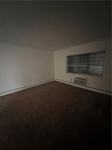 14 Langslow 4, Rochester, NY 14620