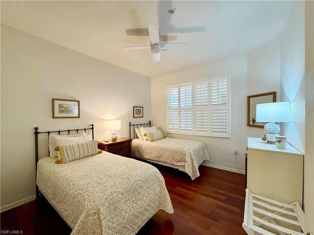 4884 Hampshire Ct Apt 104, Naples, FL 34112