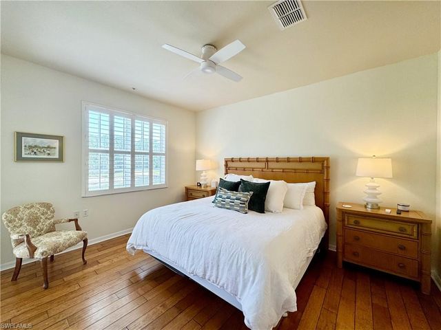 4884 Hampshire Ct Apt 104, Naples, FL 34112