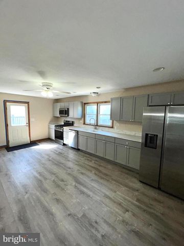 111 N SETON AVE N, Emmitsburg, MD 21727