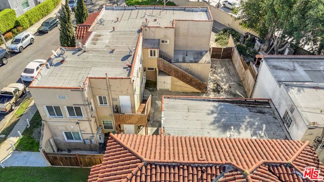 2337 Vineyard Avenue, Los Angeles, CA 90016