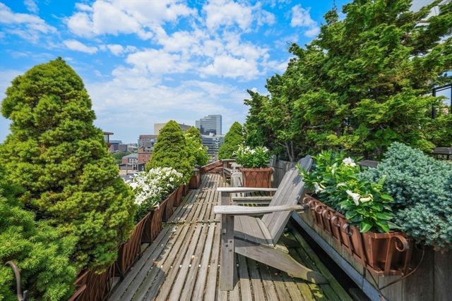 49 Grove St Penthouse, Boston, MA 02114