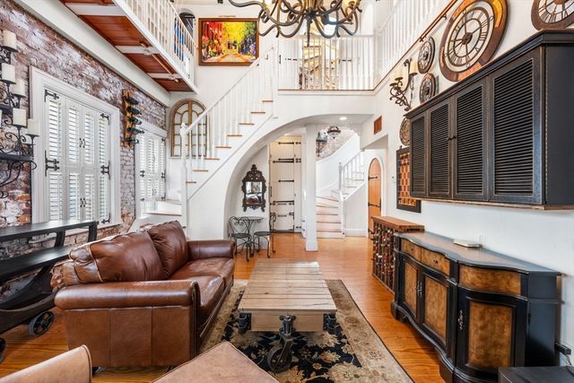 49 Grove St Penthouse, Boston, MA 02114