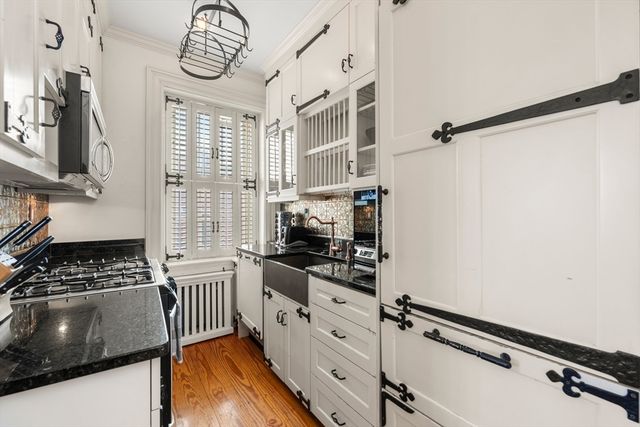 49 Grove St Penthouse, Boston, MA 02114