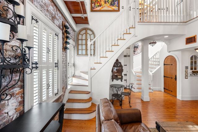 49 Grove St Penthouse, Boston, MA 02114