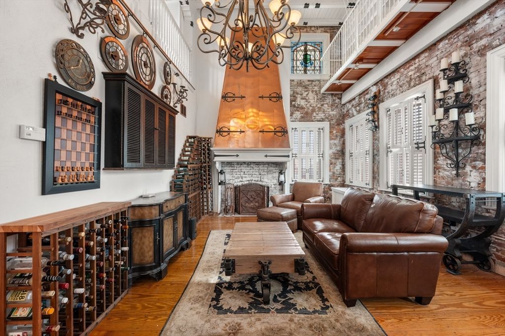 49 Grove St Penthouse, Boston, MA 02114
