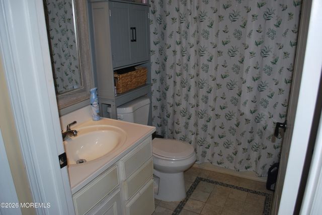 5 Powell Court 14, Hightstown, NJ 08520