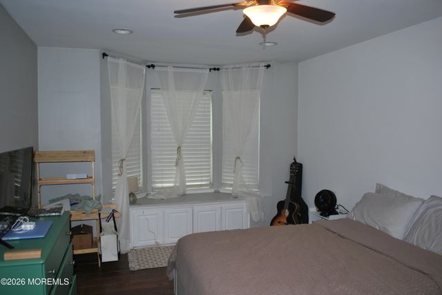 5 Powell Court 14, Hightstown, NJ 08520
