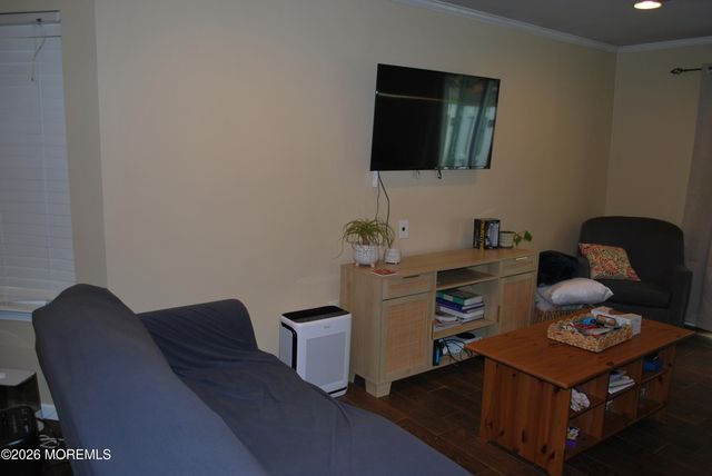 5 Powell Court 14, Hightstown, NJ 08520