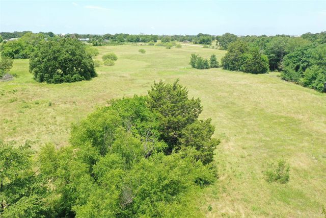 381A Paddock Drive, Mabank, TX 75156