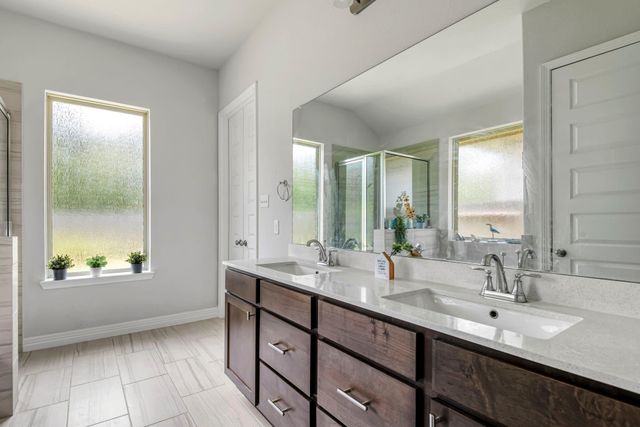 9743 Birchwood Hollow Trail, Tomball, TX 77375