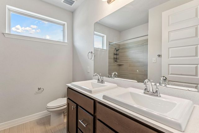 9743 Birchwood Hollow Trail, Tomball, TX 77375