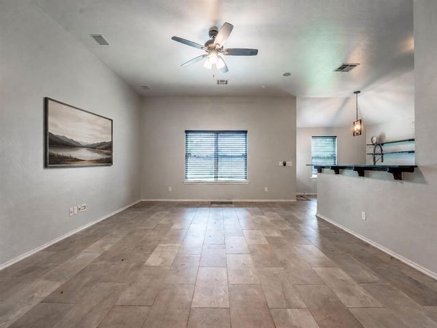 10009 Allie Hope Lane, Yukon, OK 73099