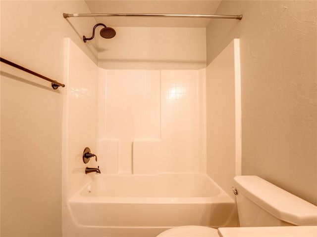 10009 Allie Hope Lane, Yukon, OK 73099