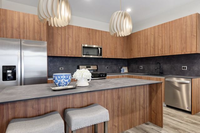 790 E Irving Park Road 3E, Roselle, IL 60172