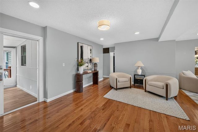 5738 Lost Brook Court, Oakville, MO 63129