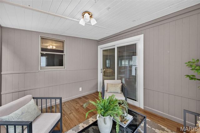 5738 Lost Brook Court, Oakville, MO 63129