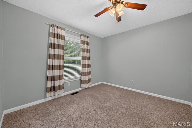 5738 Lost Brook Court, Oakville, MO 63129
