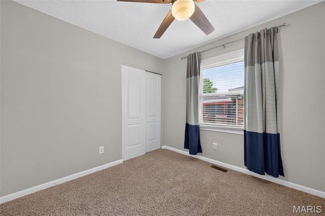 5738 Lost Brook Court, Oakville, MO 63129