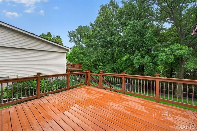 5738 Lost Brook Court, Oakville, MO 63129