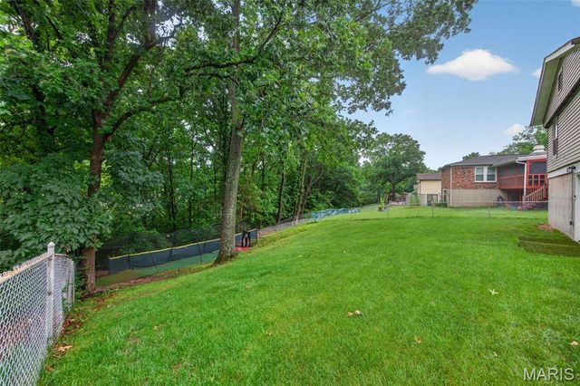 5738 Lost Brook Court, Oakville, MO 63129