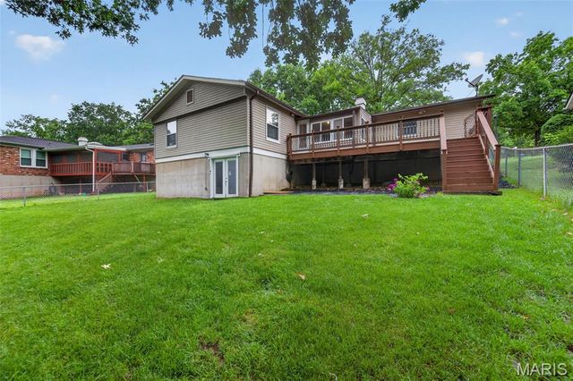 5738 Lost Brook Court, Oakville, MO 63129