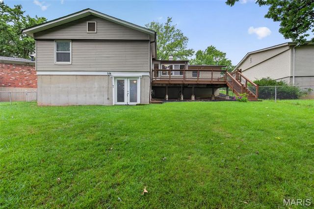 5738 Lost Brook Court, Oakville, MO 63129