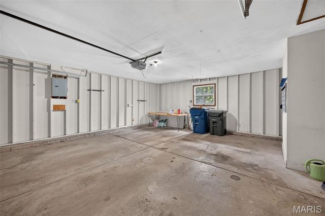 5738 Lost Brook Court, Oakville, MO 63129