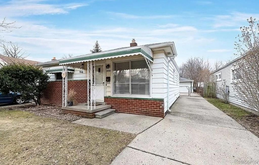 4704 Jackson Street, Dearborn Heights, MI 48125