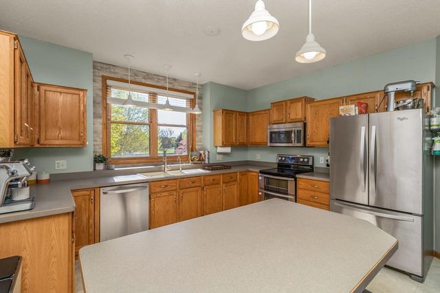 13968 Yosemite Avenue S, Savage, MN 55378