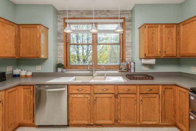 13968 Yosemite Avenue S, Savage, MN 55378