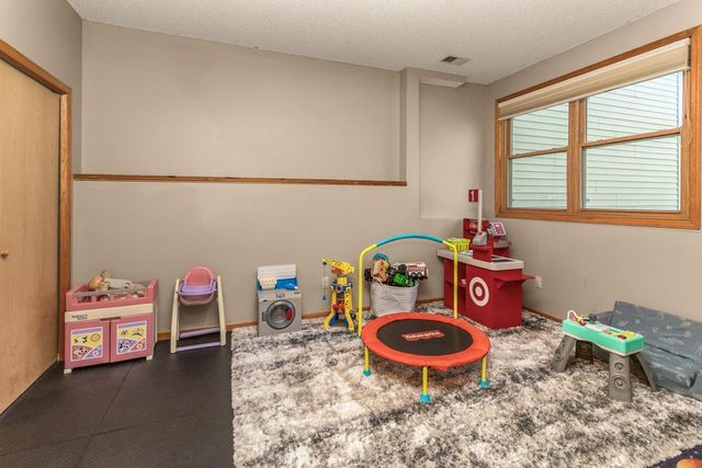 13968 Yosemite Avenue S, Savage, MN 55378