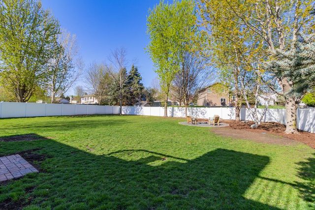 13968 Yosemite Avenue S, Savage, MN 55378