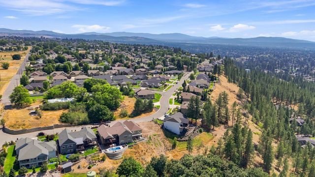 7809 N Warren Ln, Spokane, WA 99208