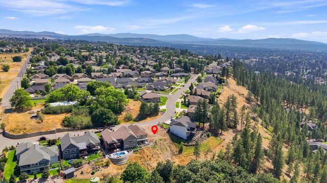 7809 N Warren Ln, Spokane, WA 99208