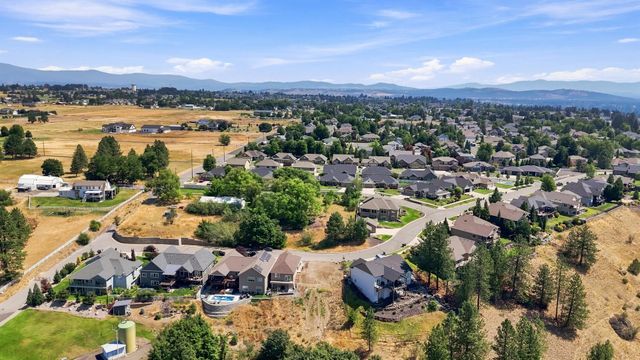 7809 N Warren Ln, Spokane, WA 99208