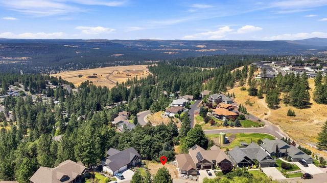 7809 N Warren Ln, Spokane, WA 99208