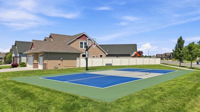 7809 N Warren Ln, Spokane, WA 99208