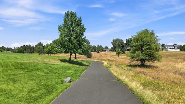 7809 N Warren Ln, Spokane, WA 99208