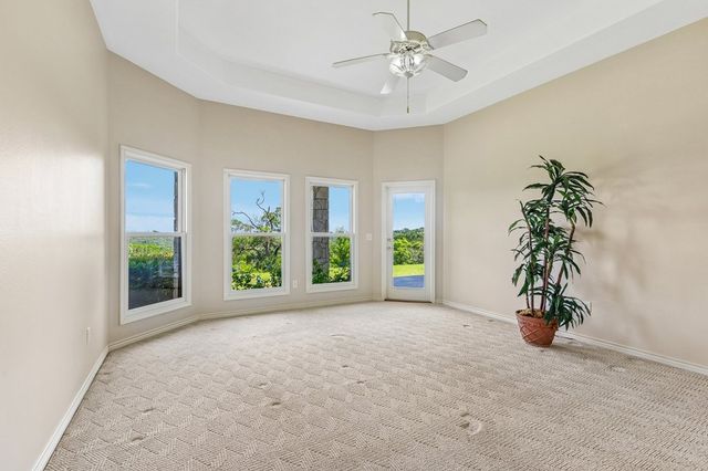 134 Holly Dr, Kerrville, TX 78028