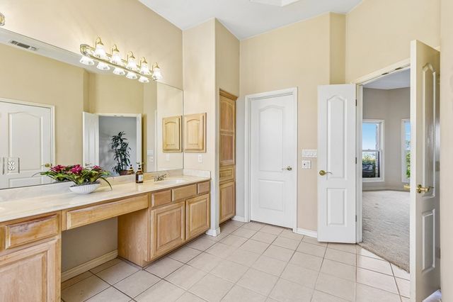 134 Holly Dr, Kerrville, TX 78028