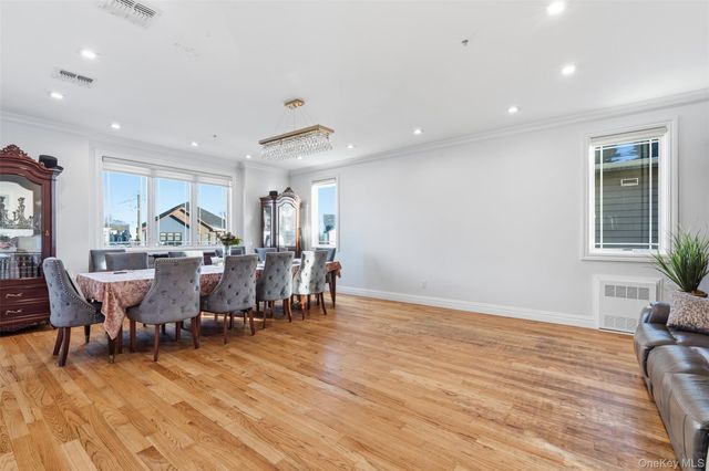 7 Park Street 301, Spring Valley, NY 10977