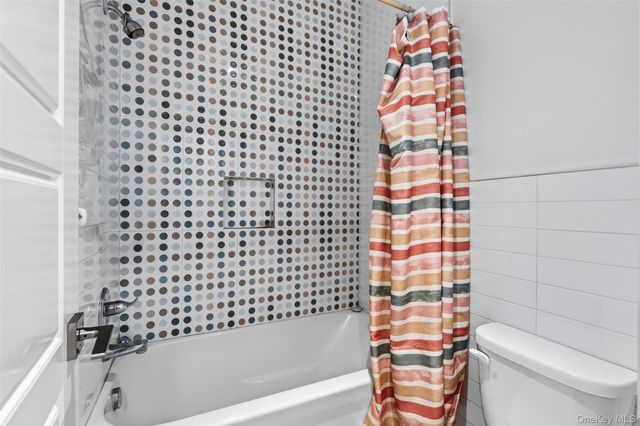 7 Park Street 301, Spring Valley, NY 10977