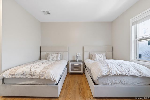 7 Park Street 301, Spring Valley, NY 10977