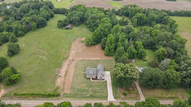 12331 Ingrams Mill Road, Byhalia, MS 38611