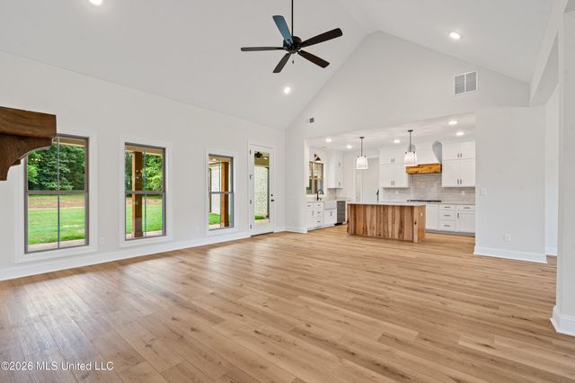 12331 Ingrams Mill Road, Byhalia, MS 38611