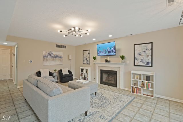 7572 Sycamore Grove Court, Indianapolis, IN 46260