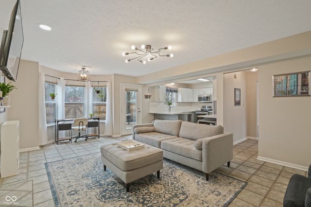 7572 Sycamore Grove Court, Indianapolis, IN 46260